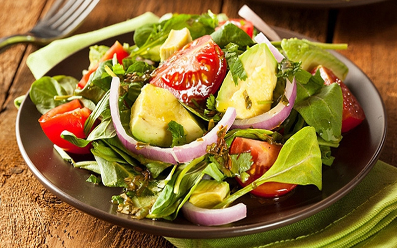Салата с авокадо (Avokado salatası)