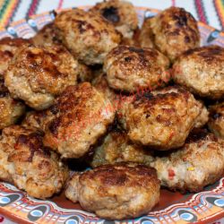 Вкусни кюфтета от телешка кайма и картофи