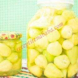 Туршия от люти чушки (като от шкембеджийниците)