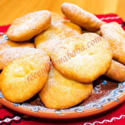 Мекички с царевично брашно и сирене
