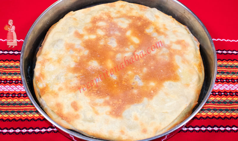Мързелива къпана баница с месо